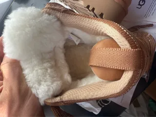 Botas      UGG     Lowmel   Marrón Talla 37