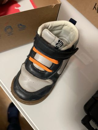 Lote Zapatos Niños Talla 24