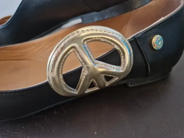 Zapatos planos Love Moschino corazón dorado