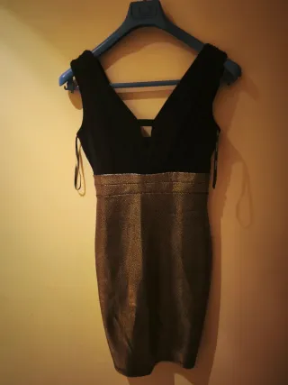 Vestido Morgan tubo negro y dorado