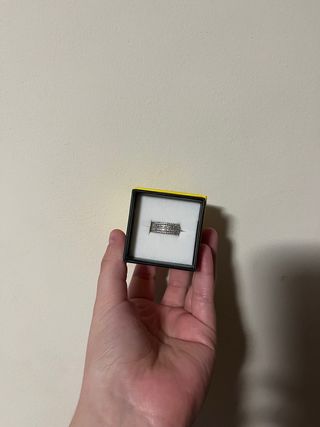 Anillo Plata con Diamantes Pequeños siglo xxi