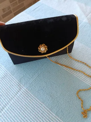 Cartera de mano fiesta negra y dorada terciopelo