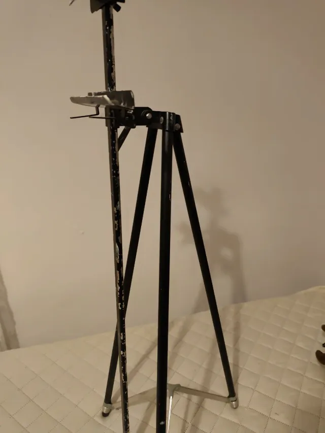 Caballete de aluminio plegable