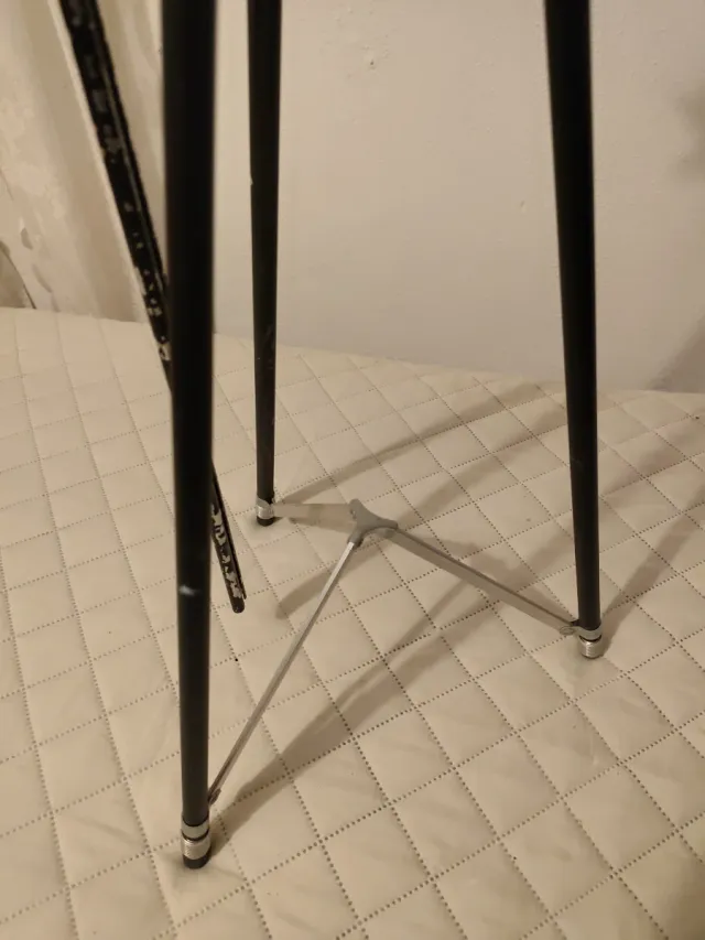 Caballete de aluminio plegable