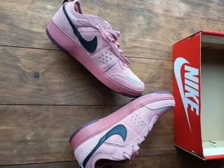 Zapatillas NIKE City 38.5 REDstardust/BLACKcanyon