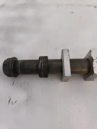 Perno Asse Ruota Posteriore Yamaha TDM 900