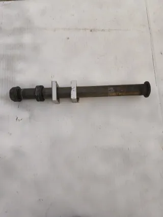 Perno Asse Ruota Posteriore Yamaha TDM 900