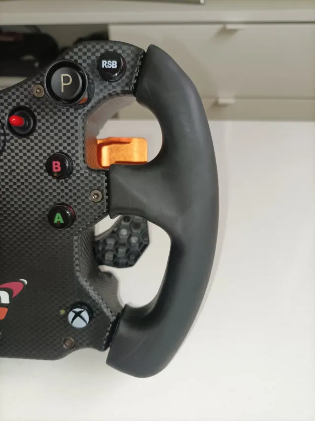 Volante Fanatec McLaren GT3 V2 + QR1 Lite
