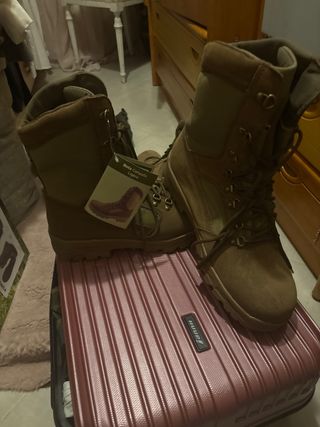 Botas de montaña militares