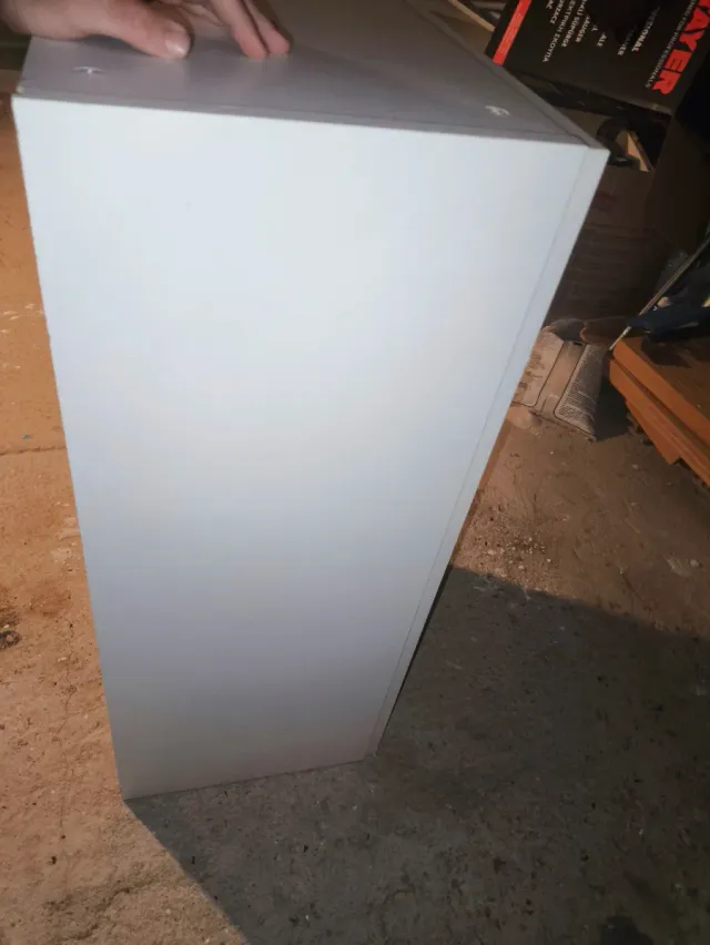 Armario Ikea pared blanco madera