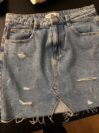 Pantalón y falda vaquera Pull Zara Mango