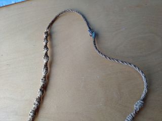 Collana con ciondolo ambra e juta