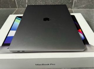 Apple MacBook Pro 16 Pulgadas (i9 / 16GB / 512GB)