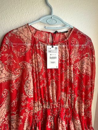 Vestido Zara Estampado Paisley Rojo