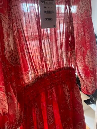 Vestido Zara Estampado Paisley Rojo