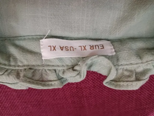 Blusa verde claro bordada mujer