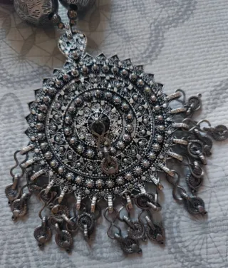 Collana indiana rossa e argento