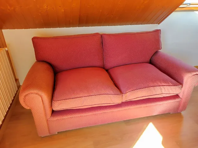 Sofá con relleno de plumas