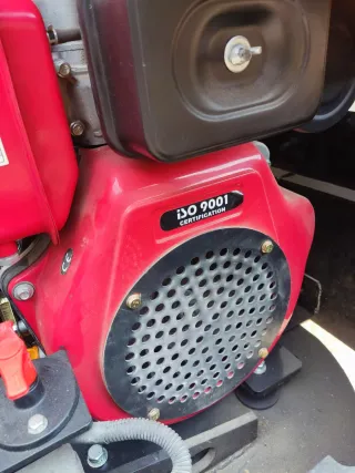 Mini excavadora JPC 12 HP