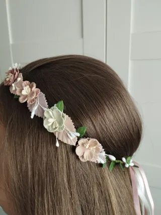 Corona Comunión flores y lazos