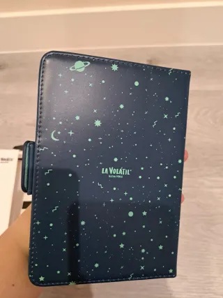 Funda Ebook La Volátil 6 Azul Espacio