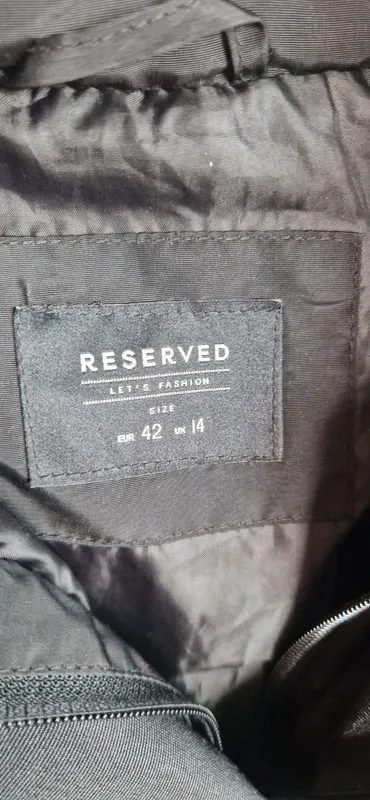 Chaqueta acolchada con capucha y pelo-talla M