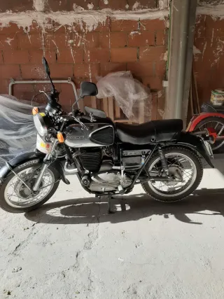 Moto Sanglas 400 F