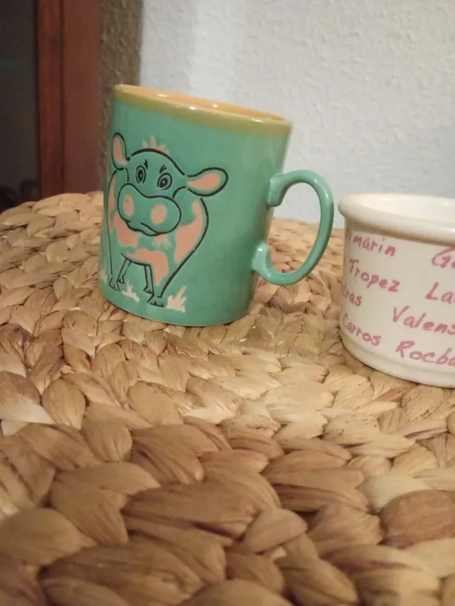 Taza y maceta decoradas