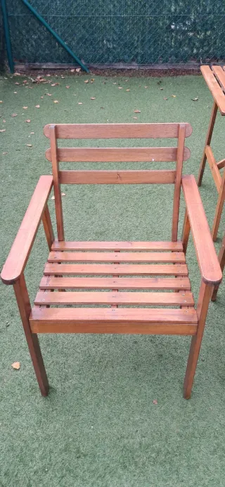 Mesa de jardín Ikea, 4 sillas y cojines