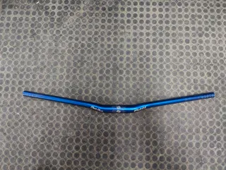 Manillar y tija Funn