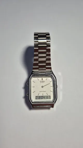 Reloj Casio Analógico-Digital Plata