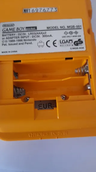 Nintendo Game Boy Pocket Giallo