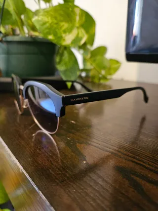 Gafas Hawkers Negro y Dorado