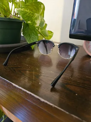 Gafas Hawkers Negro y Dorado