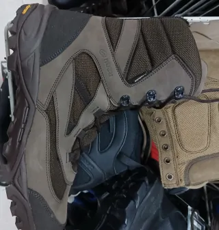 Botas de montaña Gore-Tex Marrones