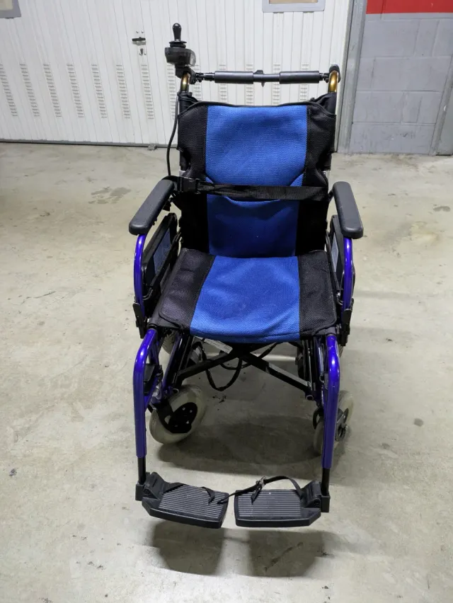 SILLA RUEDAS ELÉCTRICA