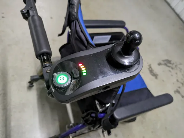 SILLA RUEDAS ELÉCTRICA