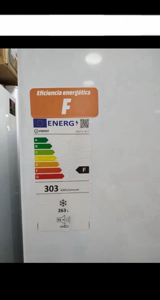 Congelador Indesit 7 cajones No Frost