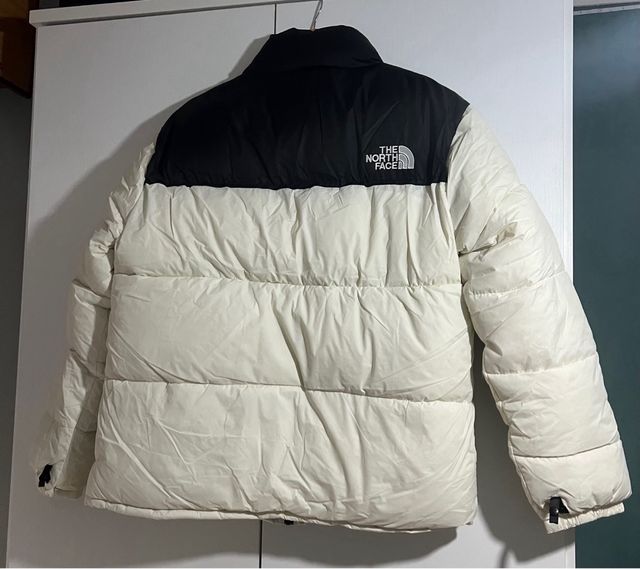 Chaqueta The North Face Negra y Blanca