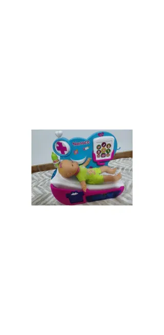 Nenuco Hospital y Nenuco en la incubadora.