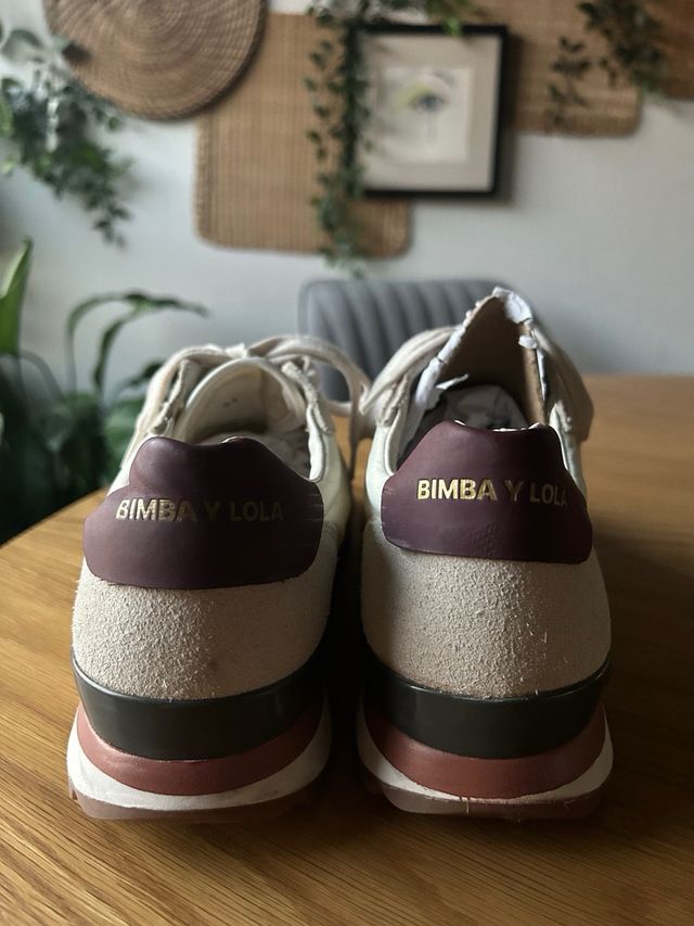 Zapatillas Bimba y Lola Talla 41 Beige