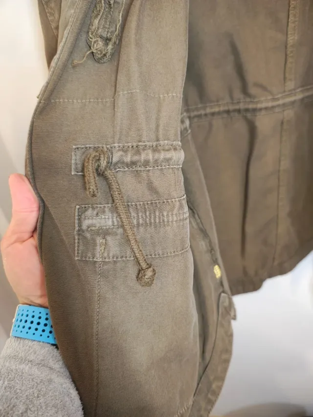 Chaqueta militar Bershka caqui