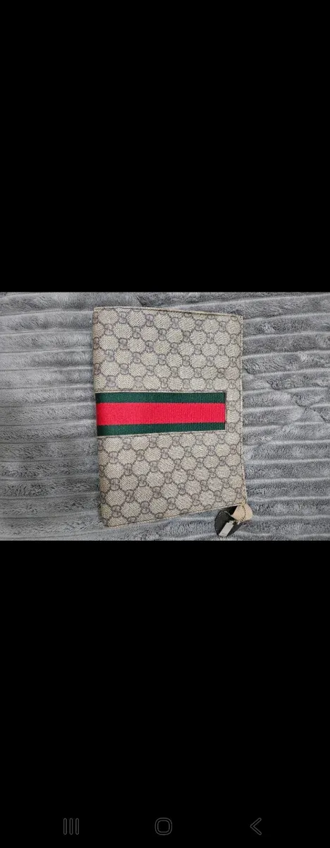 Neceser Gucci Beige con Raya Roja y Verde