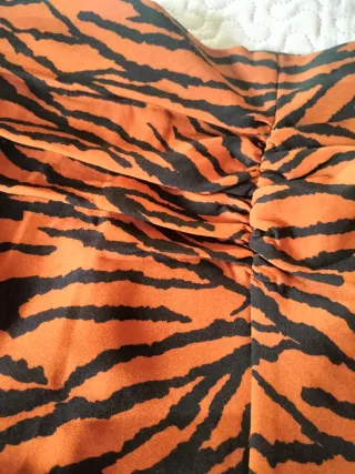 Falda midi estampado animal print