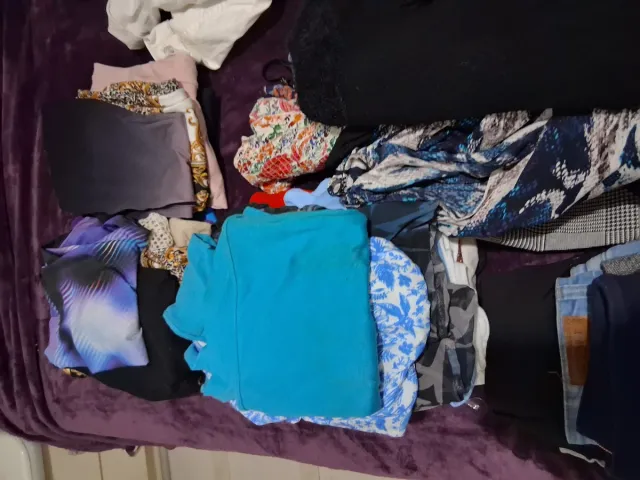 Lote Ropa Talla S.  85 prendas