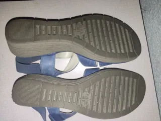 Sandalias azules de cuña para mujer