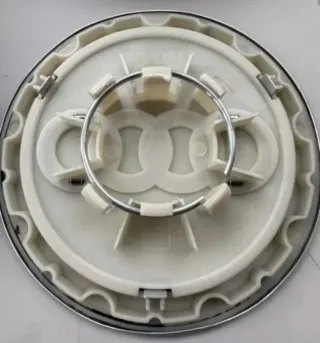 4 CENTROS RUEDA LLANTAS TAPAS BUJE AUDI 8D0601165K