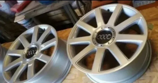 4 CENTROS RUEDA LLANTAS TAPAS BUJE AUDI 8D0601165K