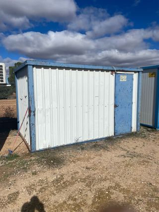 Caseta de obra metálica posivilidad de transporte