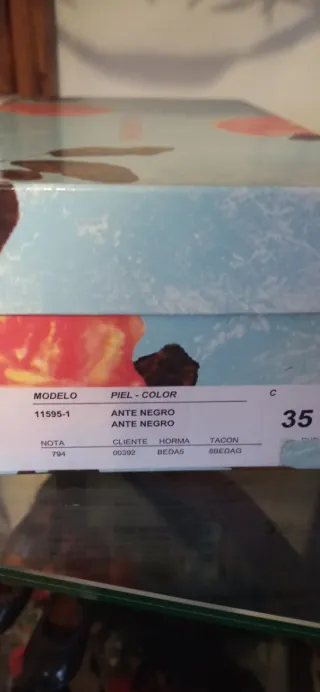 Sandalias ante Uad Medani